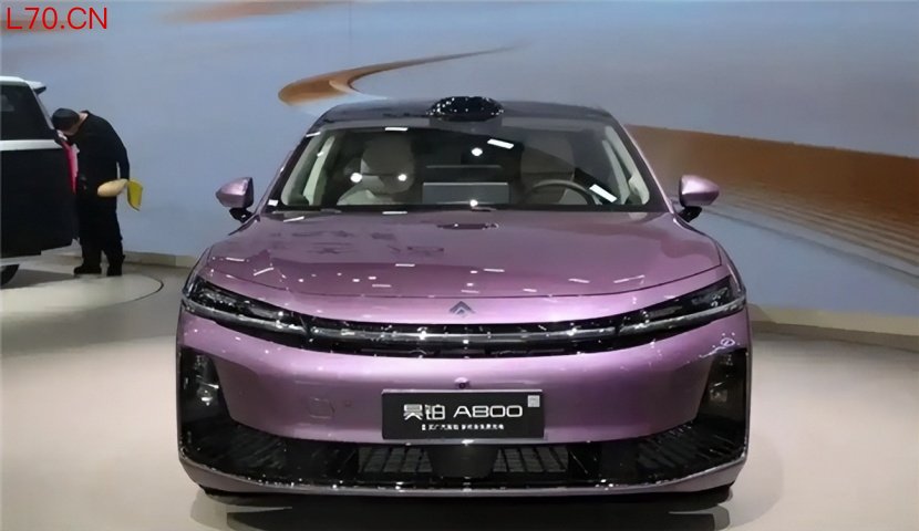新豪华轿车性价比之王，昊铂A800 16.48万起享旗舰体验