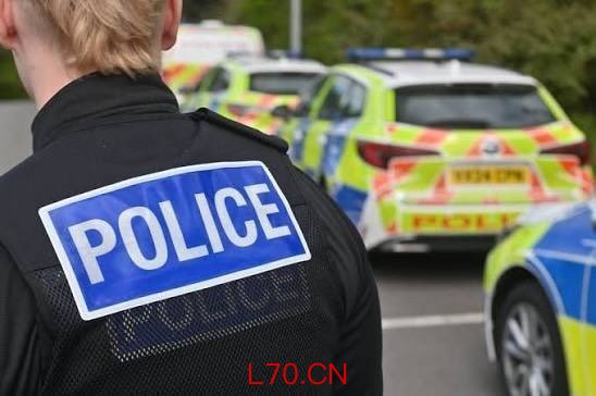 大快人心！ 英国一男子因取歧视性游戏名被警察上门警告