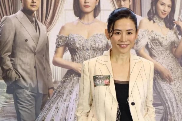 55岁前TVB花旦陈年旧照网上翻红, 网友大赞是纯天然美女